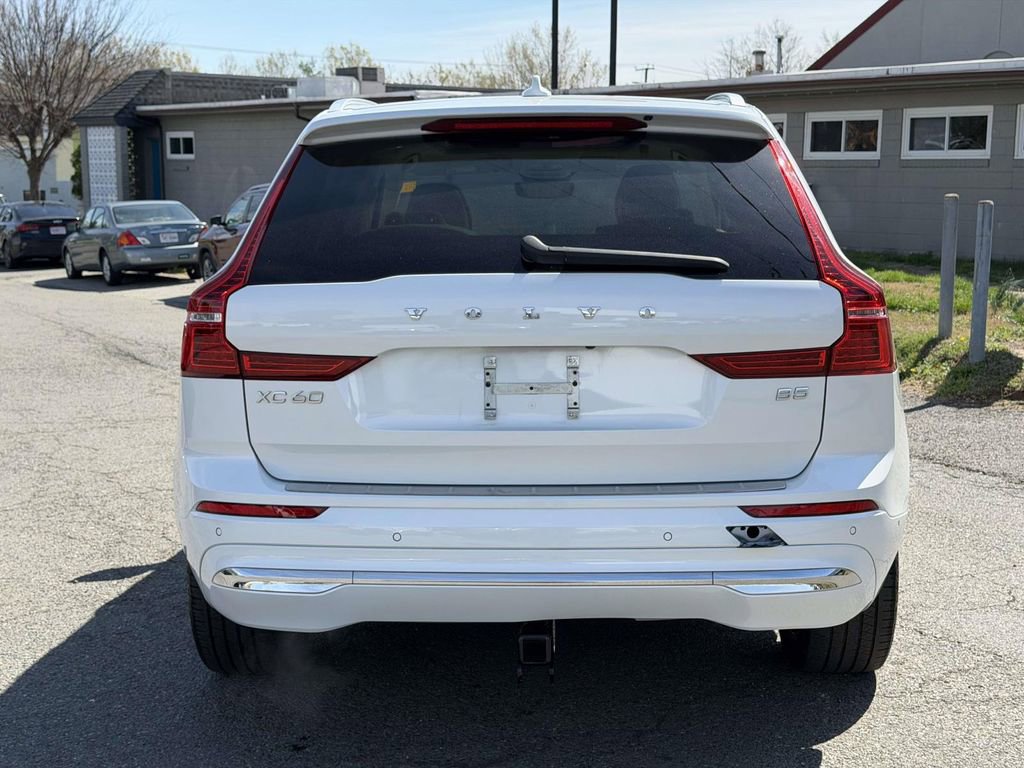 Used 2023 Volvo XC60 B5 Plus w/ Protection Package Premier image 21
