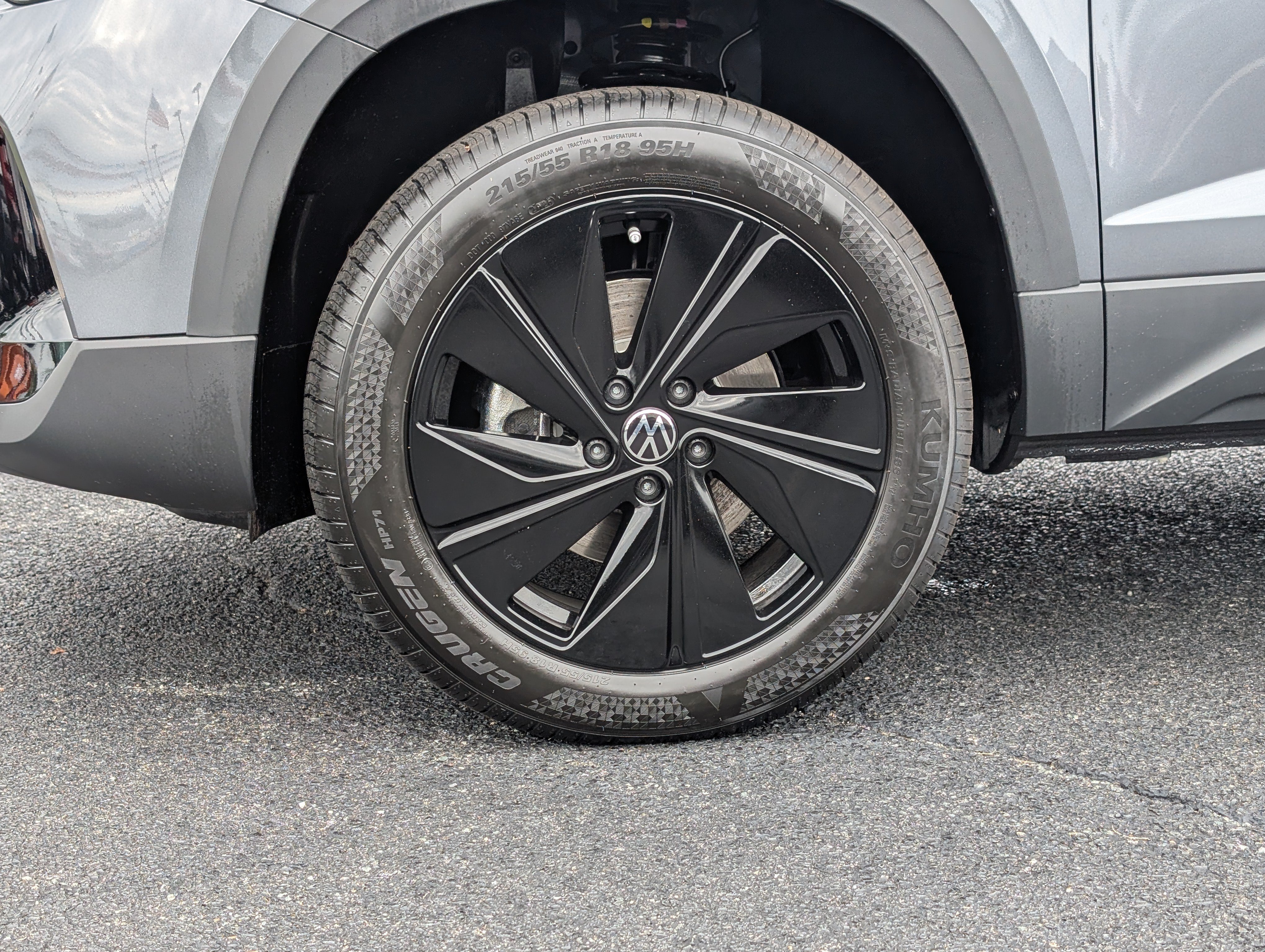 New 2027 Volkswagen Taos Sport AWD/4WD image 6