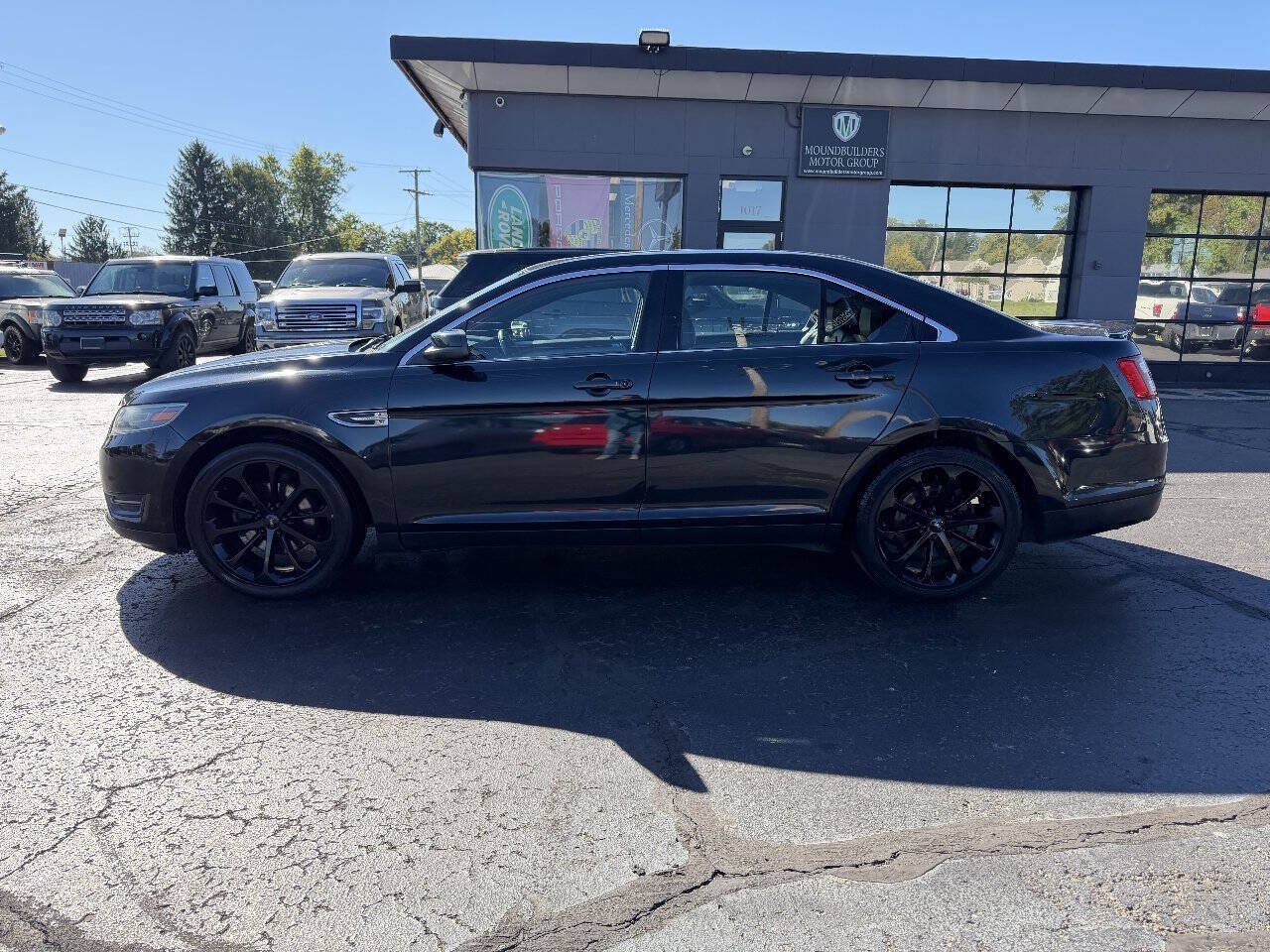 Used 2014 Ford Taurus SEL w/ Equipment Group 201A FWD image 3