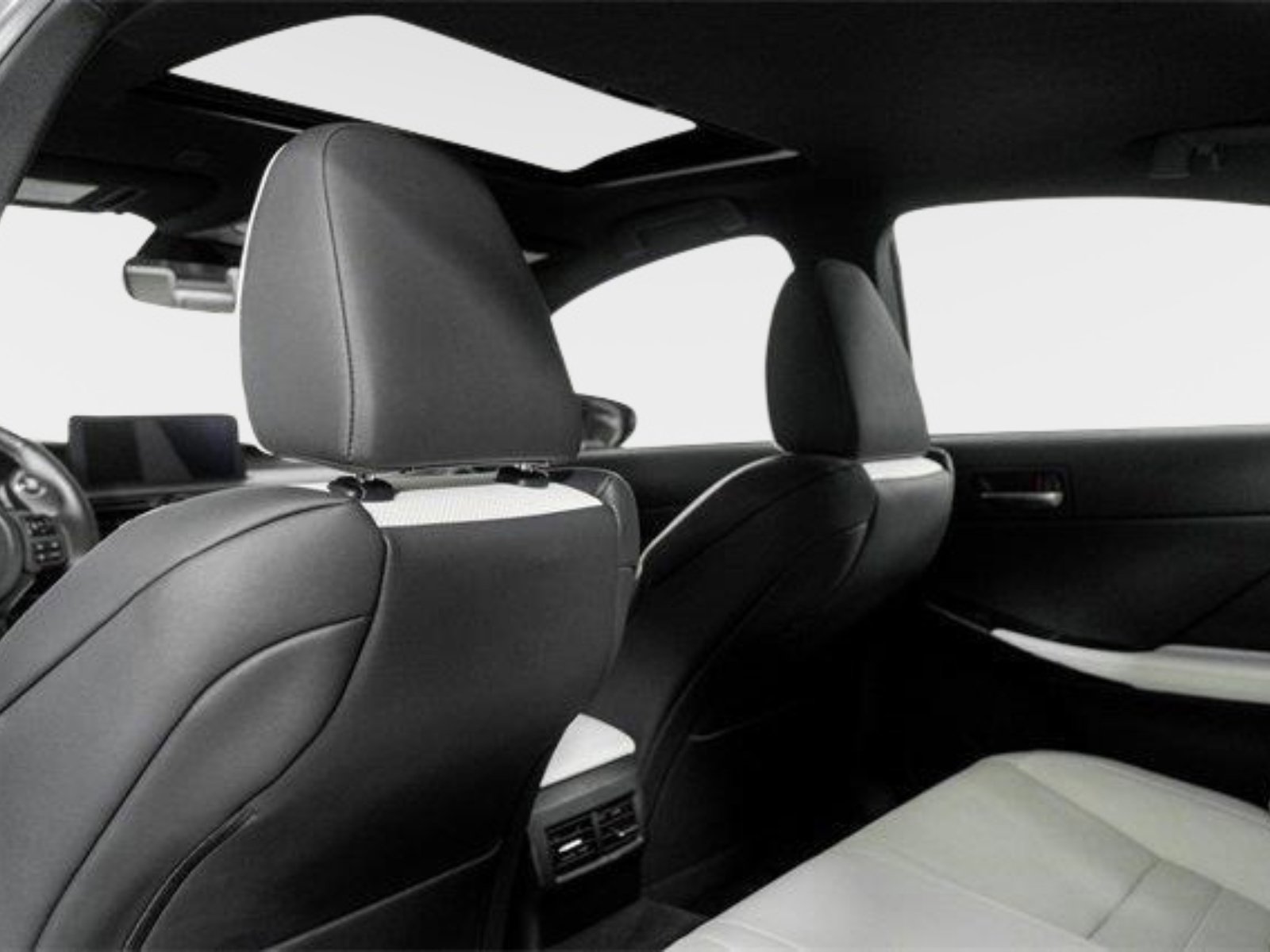 Used 2024 Lexus IS 500 w/ Accessory Package image 48