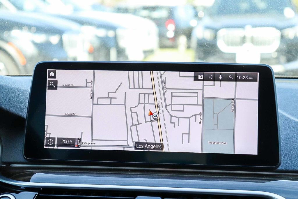 Certified 2023 BMW 530i w/ Convenience Package image 17