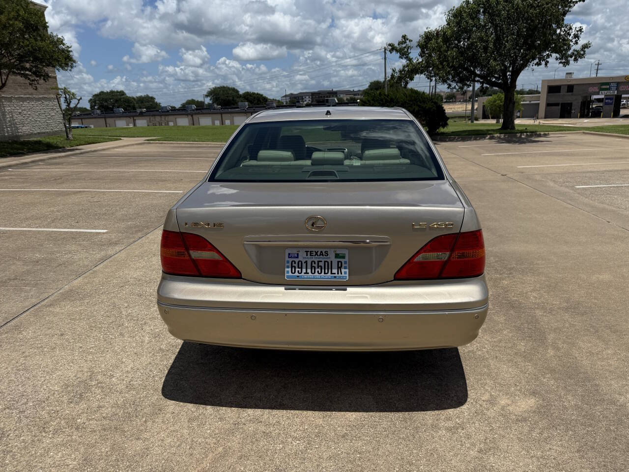 Used 2001 Lexus LS 430 RWD image 10