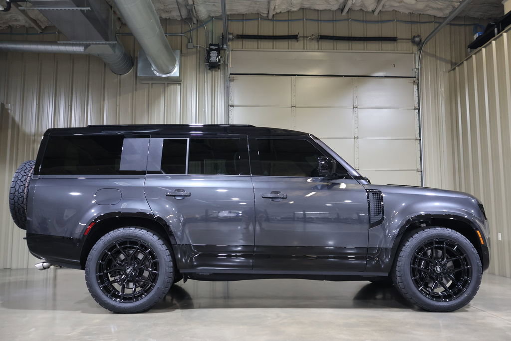 Used 2025 Land Rover Defender 130 V8 image 61