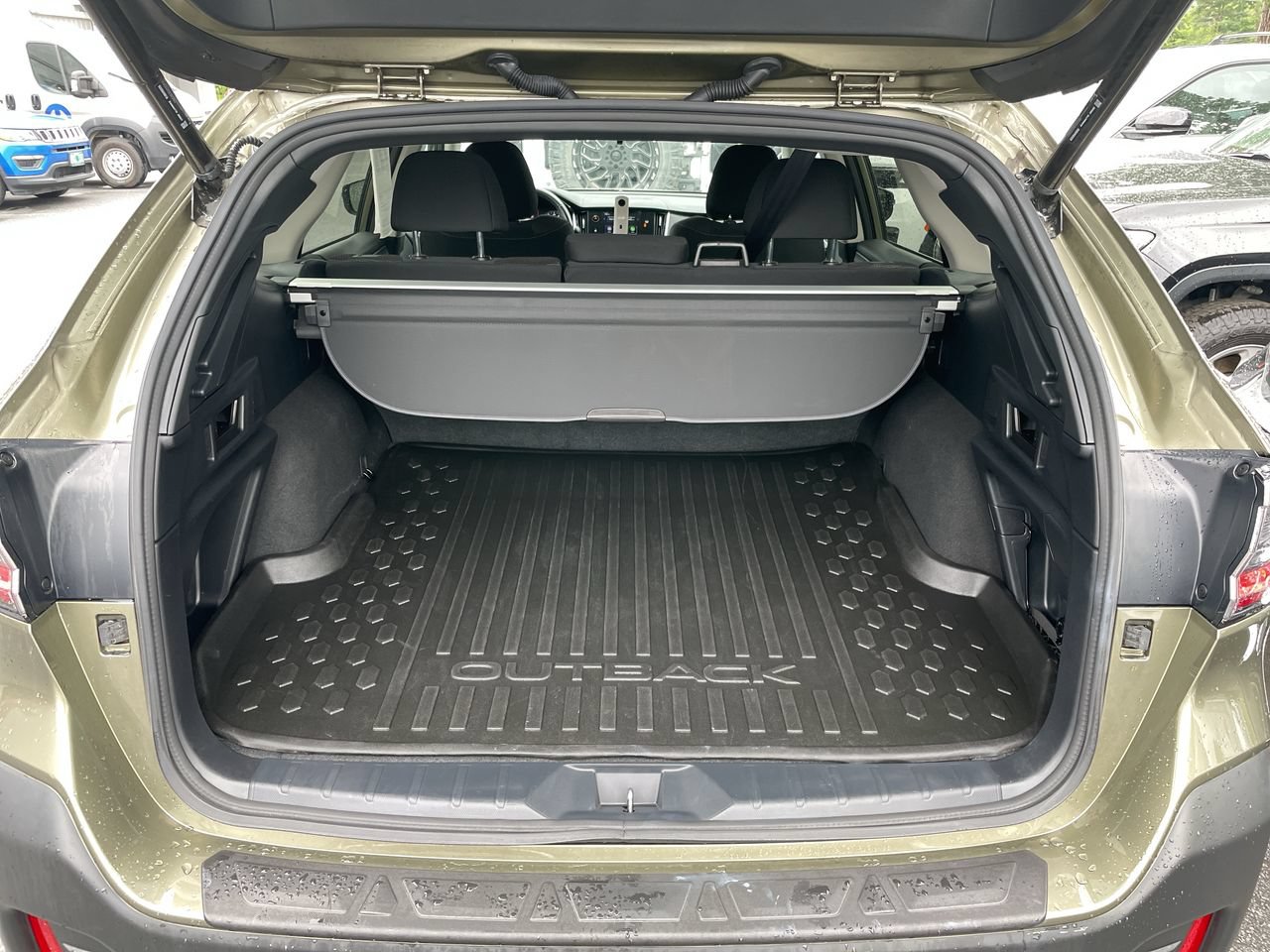 Used 2021 Subaru Outback Premium AWD/4WD image 39