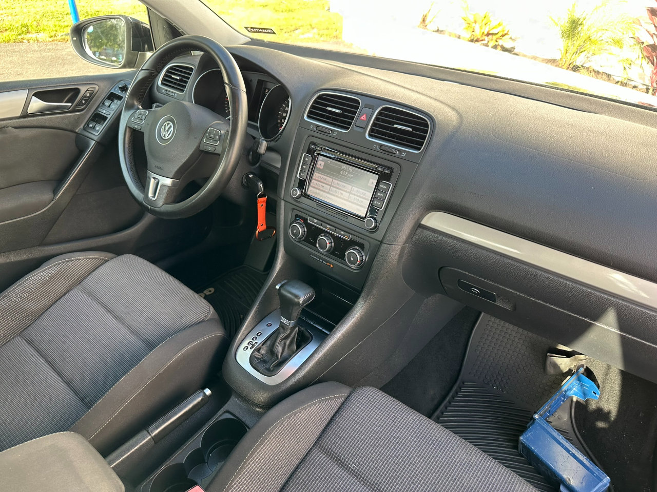 Used 2011 Volkswagen Golf TDI image 41