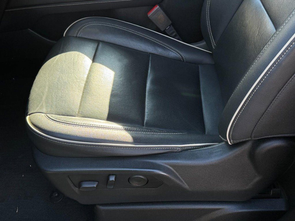 Used 2021 GMC Yukon SLT image 23