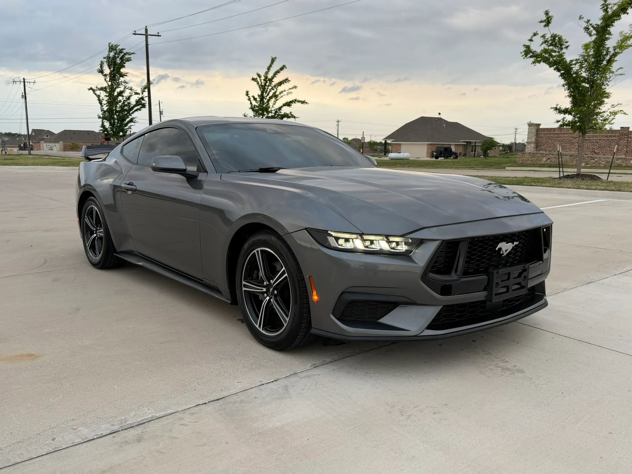 Used 2024 Ford Mustang Coupe image 3