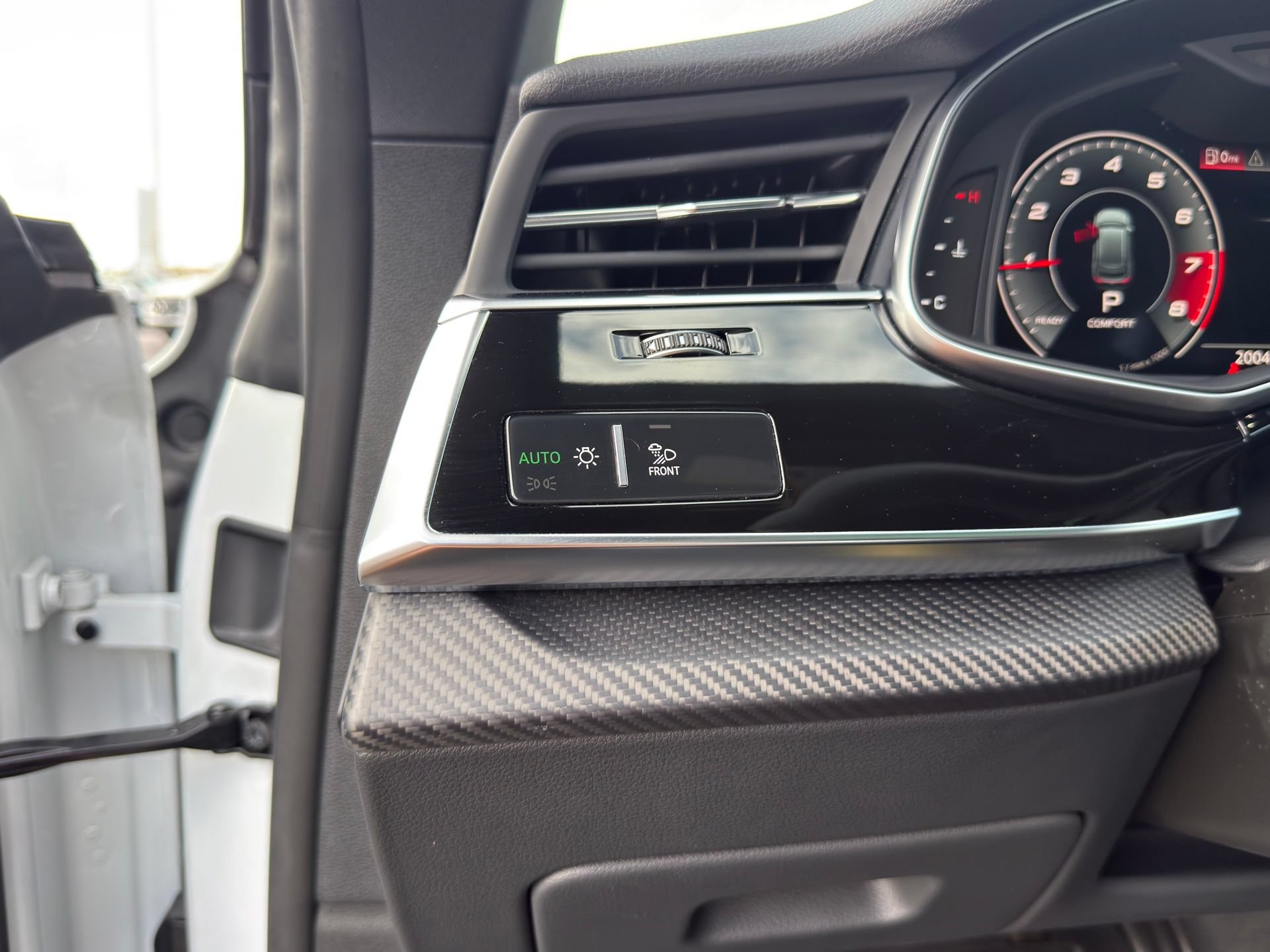 Used 2024 Audi SQ8 Premium Plus w/ 23" Wheel Package AWD/4WD image 20