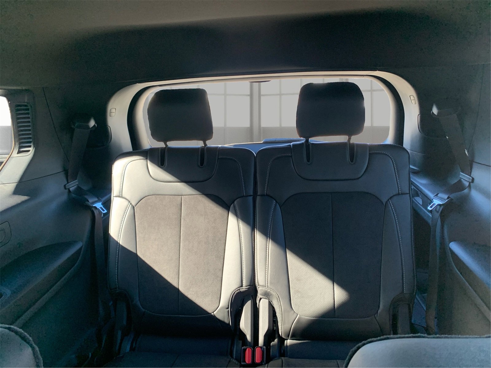 Used 2025 Jeep Grand Cherokee L Altitude image 32