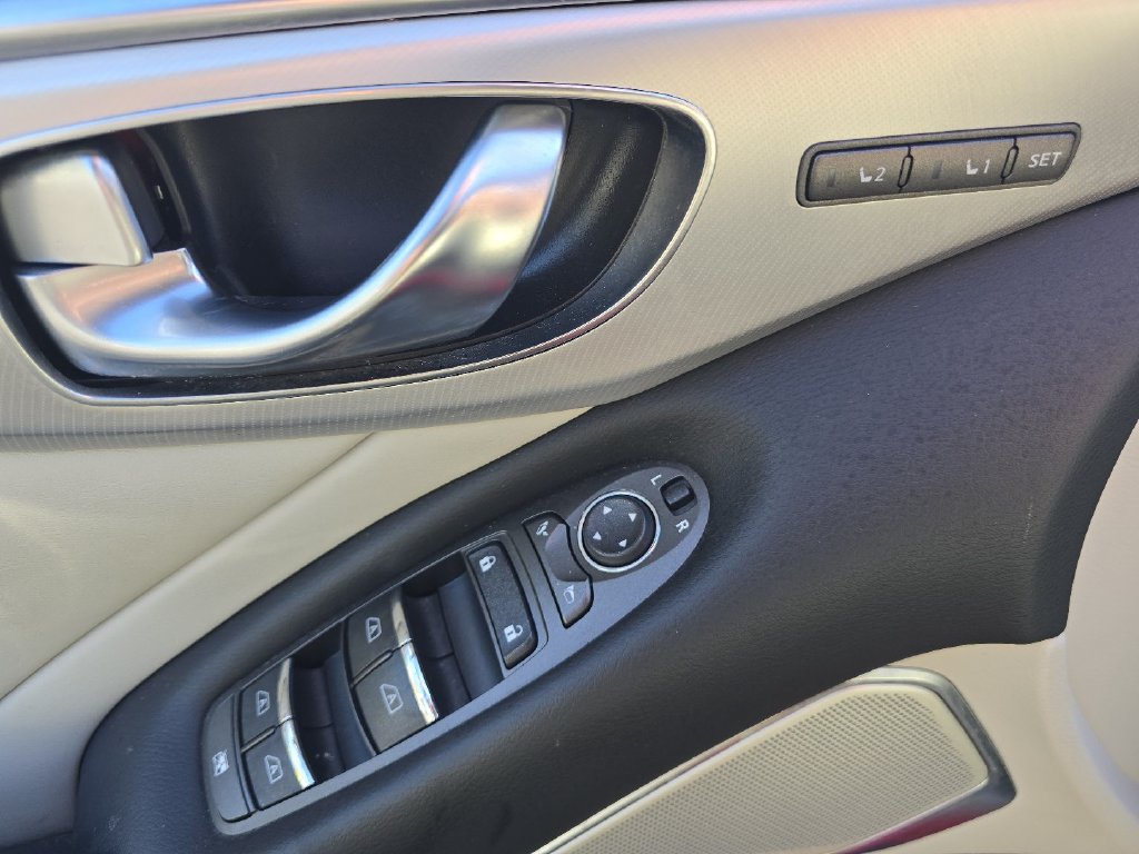 Used 2023 INFINITI Q50 Luxe w/ Cargo Package AWD/4WD image 29