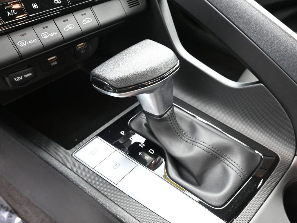 Used 2023 Hyundai Elantra SEL w/ Preferred Accessory Package FWD image 30