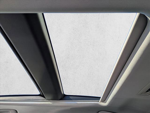 Used 2021 Toyota Camry XSE image 19