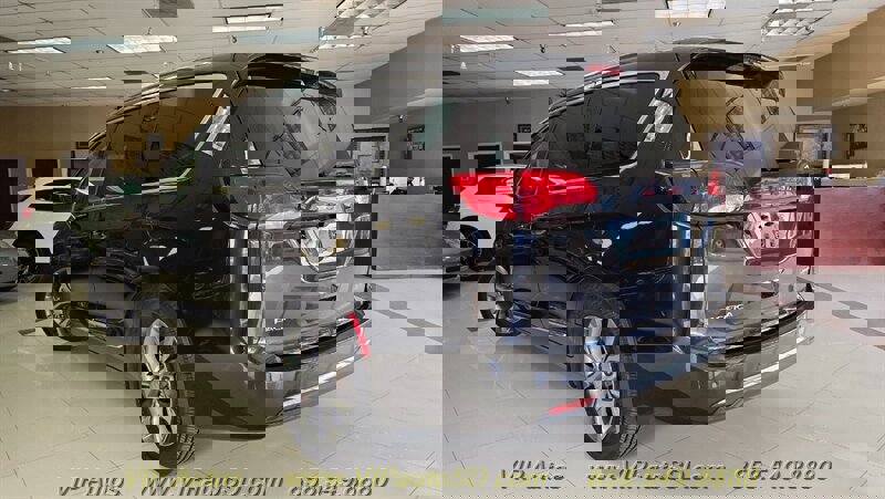 Used 2019 Chrysler Pacifica Limited image 4