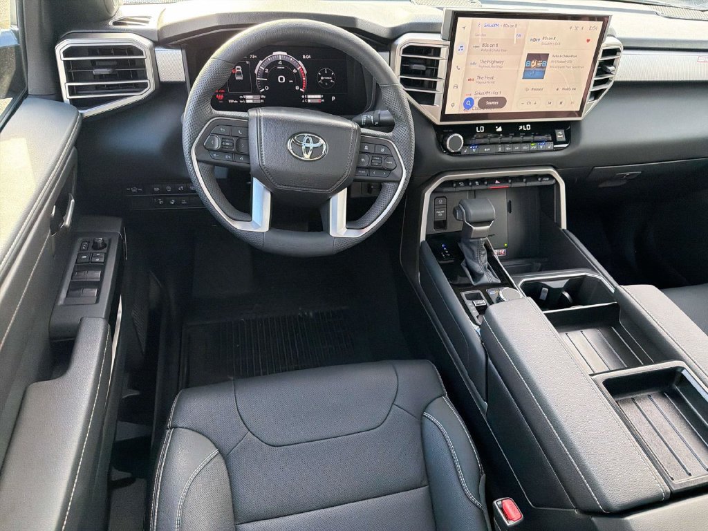 Used 2026 Toyota Tundra Limited AWD/4WD image 8