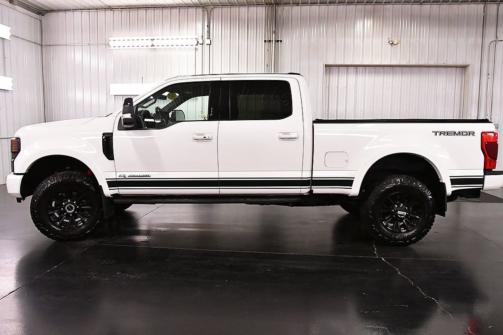 Used 2022 Ford F250 Lariat w/ Tremor Off-Road Package image 4