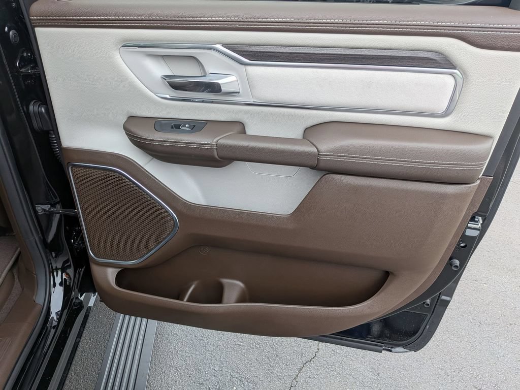 New 2026 RAM 1500 Laramie w/ Laramie Preferred Package AWD/4WD image 28