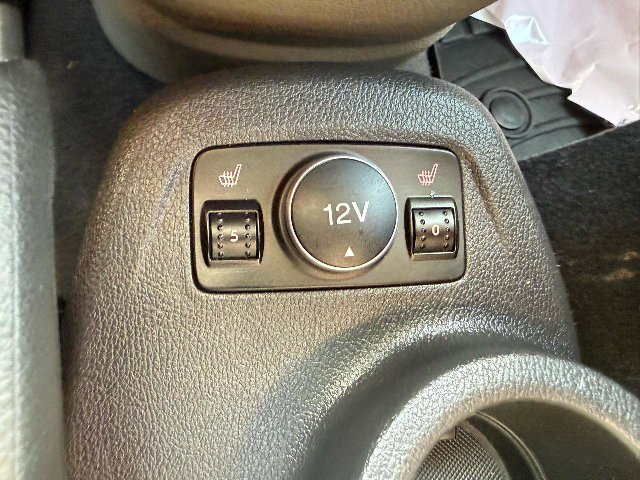 Used 2016 Ford Transit Connect Titanium FWD image 20