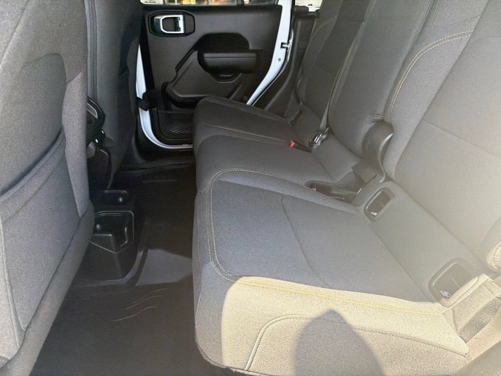 Used 2025 Jeep Gladiator Sport AWD/4WD image 23