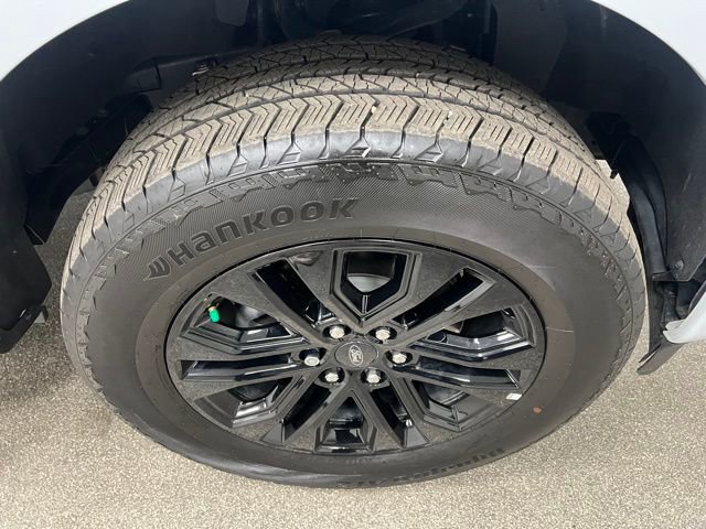 Used 2025 Ford F150 Lariat image 16