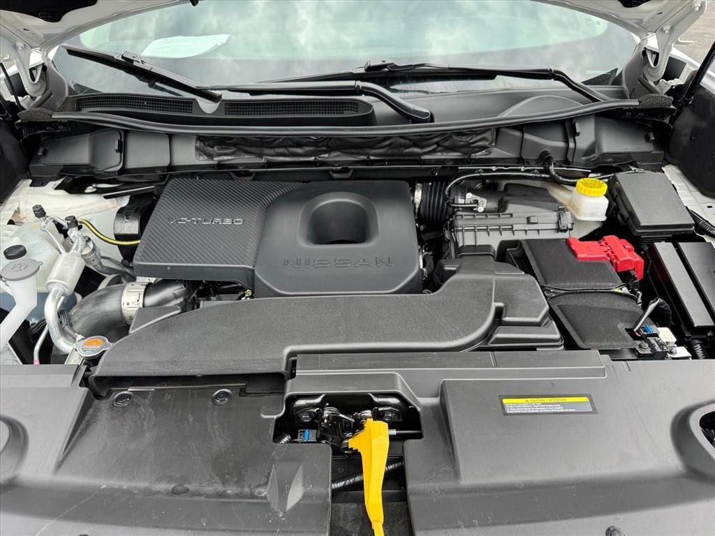 Used 2025 Nissan Murano SV FWD image 16