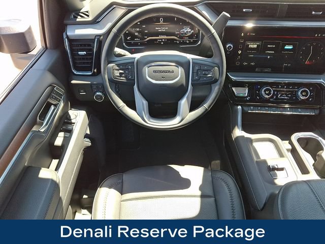 Used 2025 GMC Sierra 3500 Denali w/ Denali Reserve Package AWD/4WD image 3