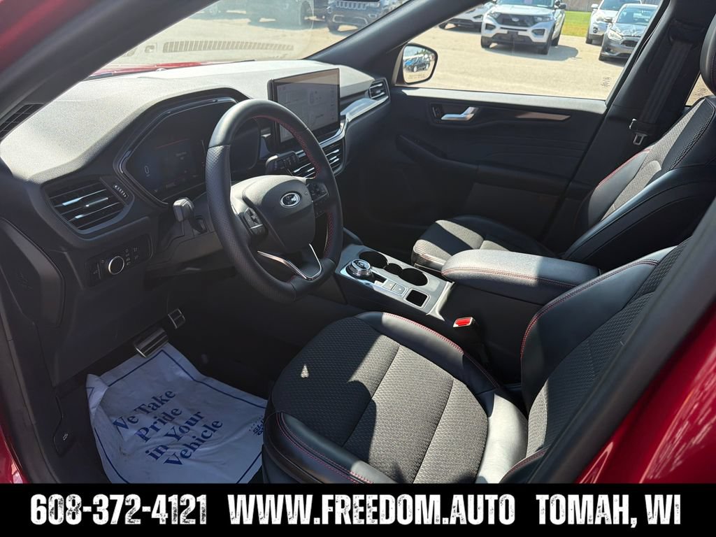 Used 2024 Ford Escape ST-Line w/ Tech Pack #1 AWD/4WD image 20