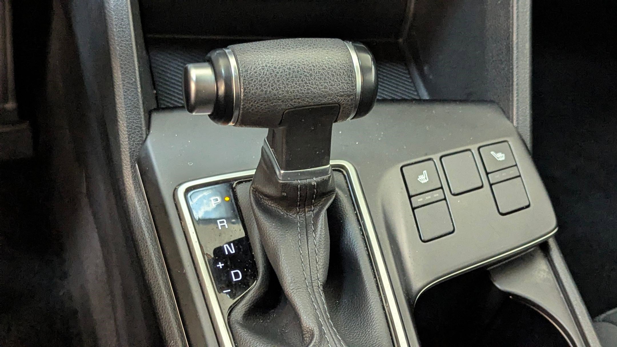 Used 2024 Kia Sportage LX image 17