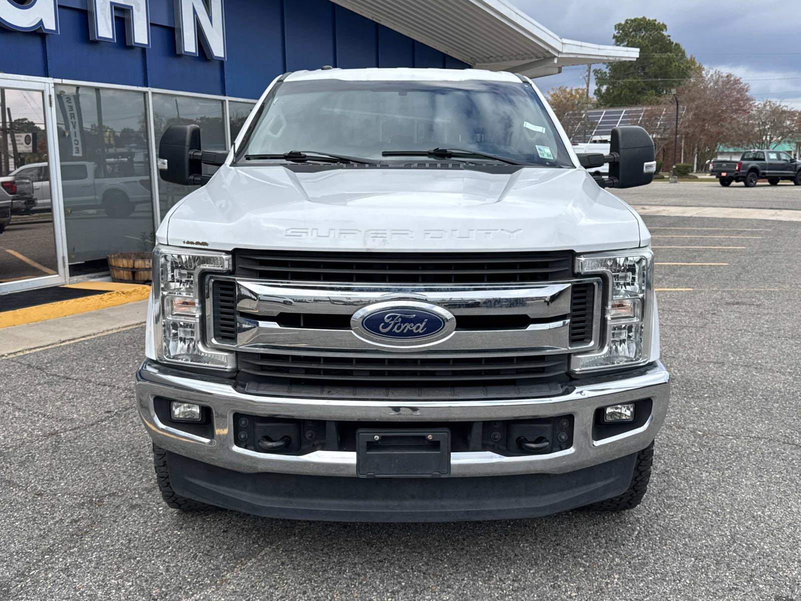 Used 2018 Ford F250 XLT w/ XLT Value Package image 2
