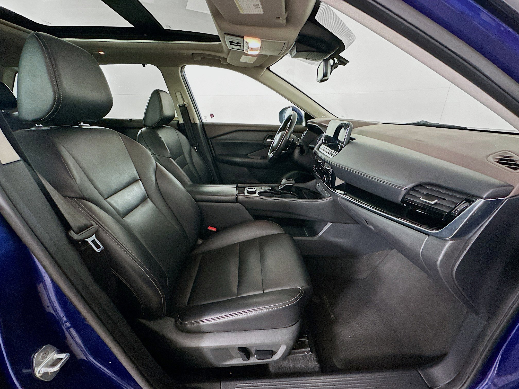 Used 2023 Nissan Rogue SL w/ SL Premium Package image 33