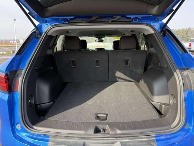 Used 2025 Chevrolet Blazer LT AWD/4WD image 8