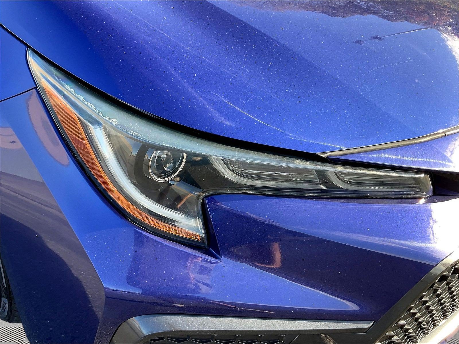 Used 2020 Toyota Corolla SE w/ SE Premium Package FWD image 32