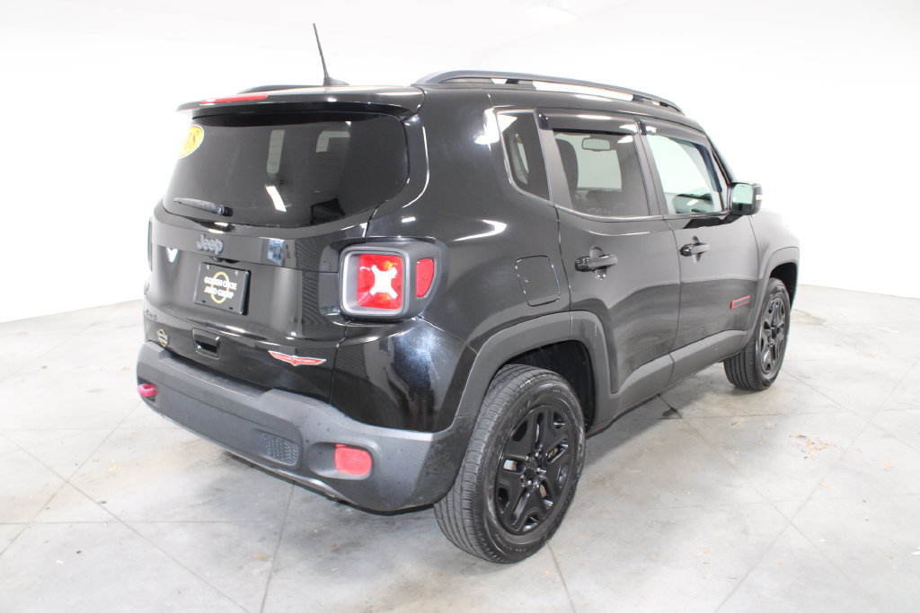 Used 2018 Jeep Renegade Trailhawk AWD/4WD image 9