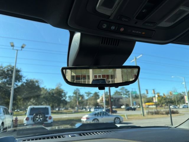 Used 2024 Chevrolet Silverado 1500 ZR2 w/ Technology Package image 15