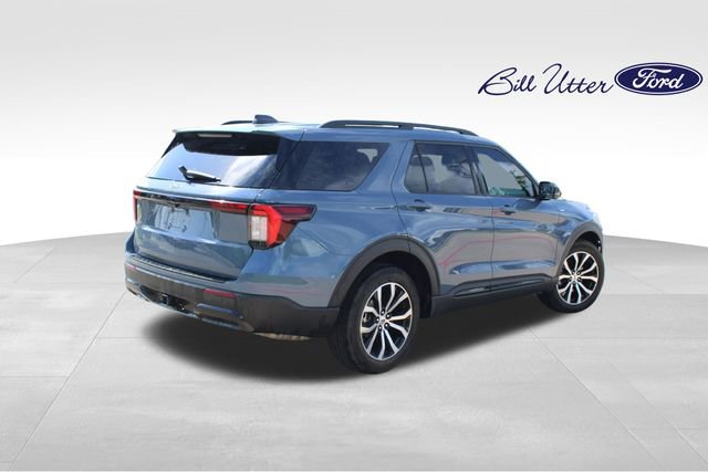 Used 2025 Ford Explorer ST-Line w/ Premium Package image 5