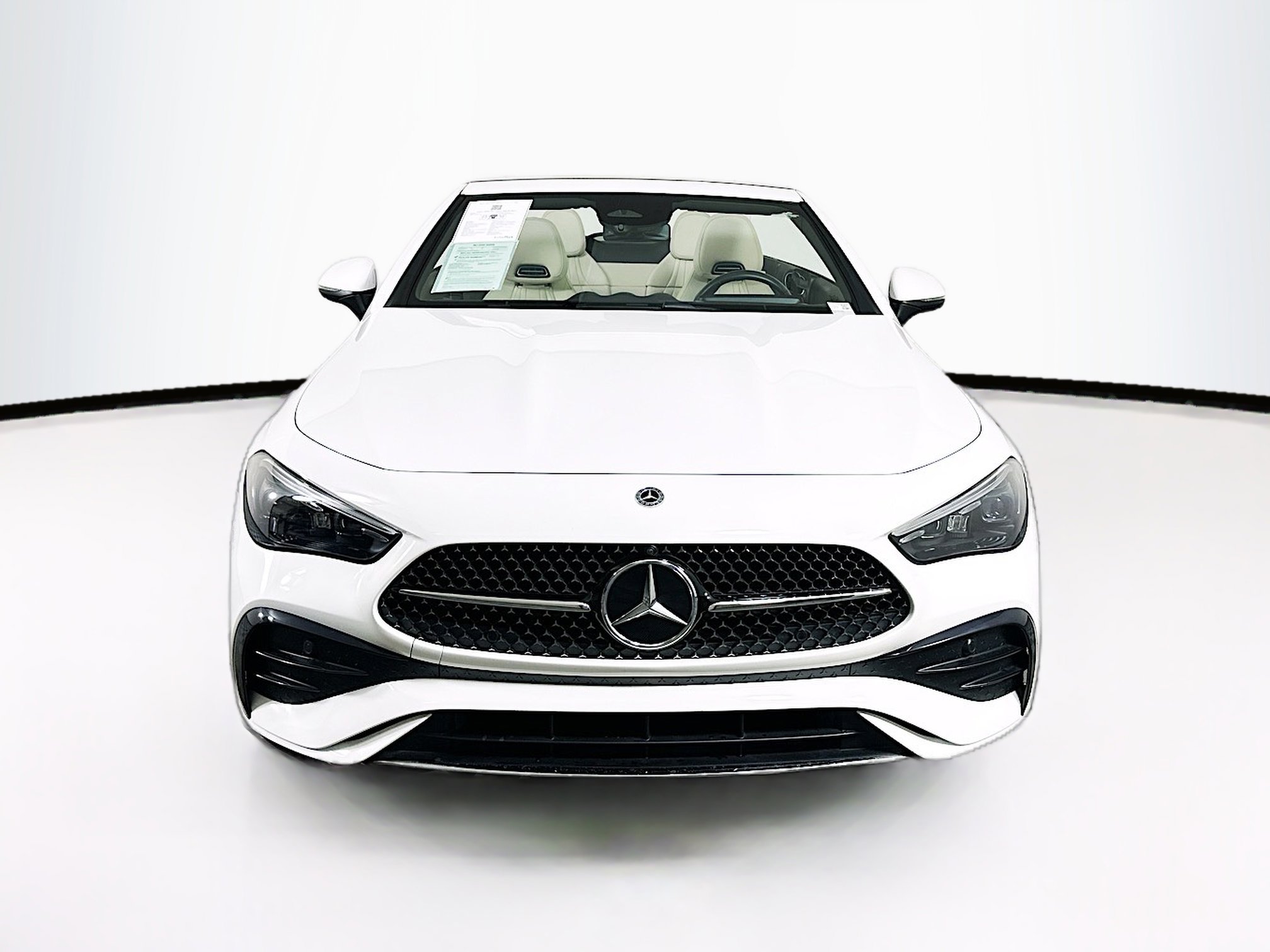 Used 2024 Mercedes-Benz CLE 300 4MATIC Cabriolet image 2