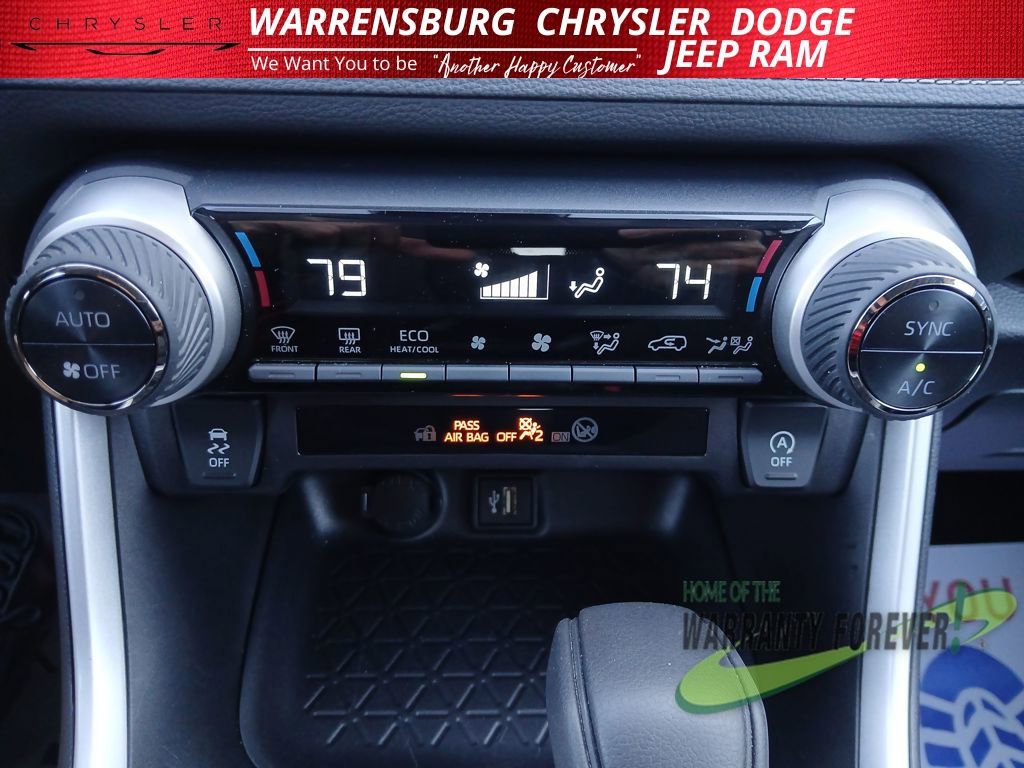 Used 2025 Toyota RAV4 XLE image 25