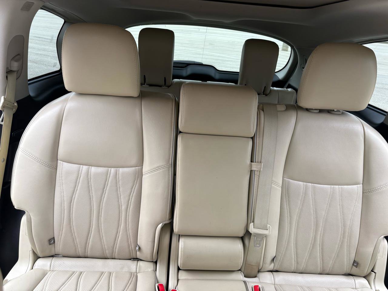 Used 2017 INFINITI QX60 FWD w/ Deluxe Technology Package image 29