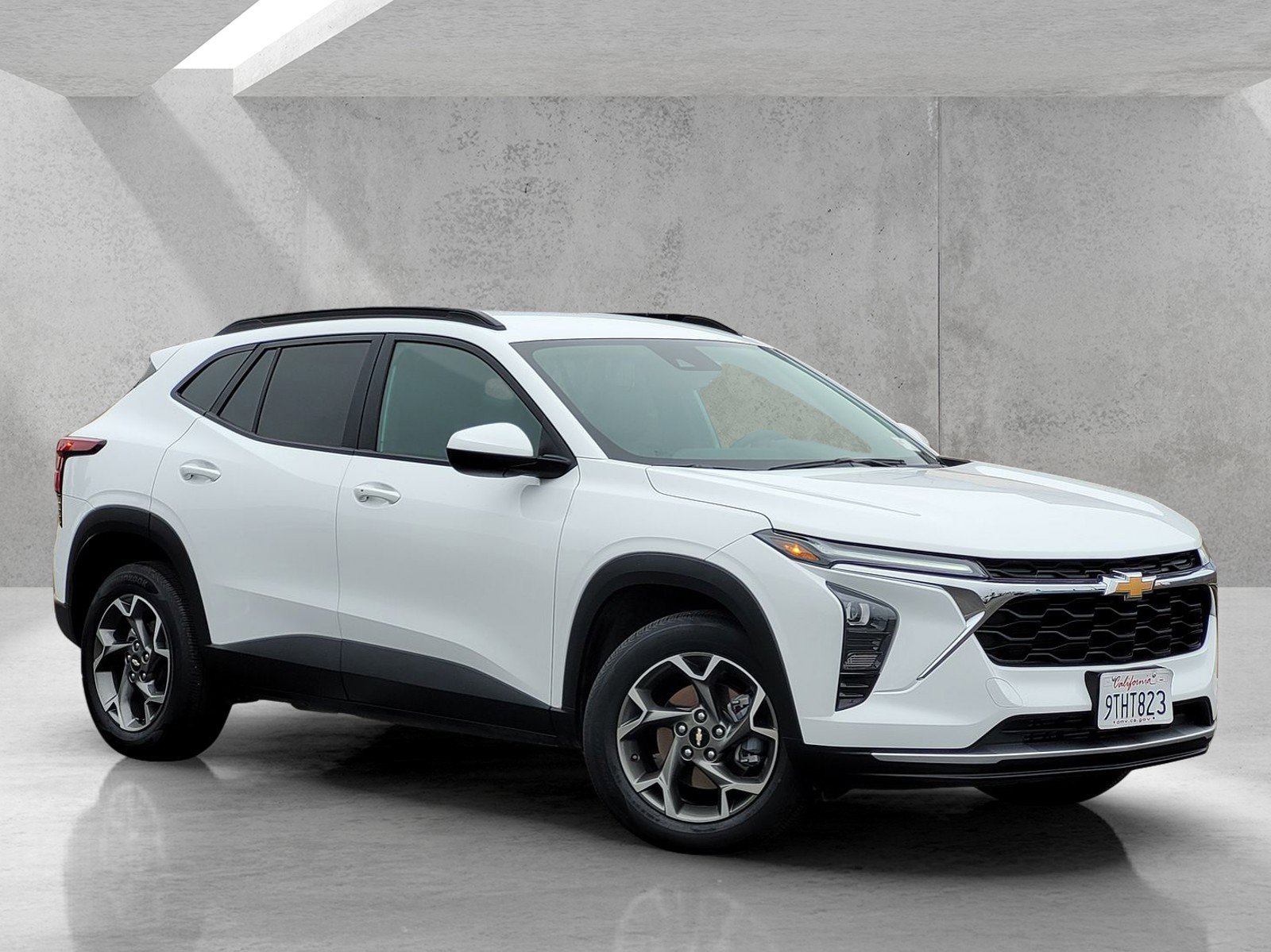 Used 2025 Chevrolet Trax LT w/ LT Convenience Package image 1