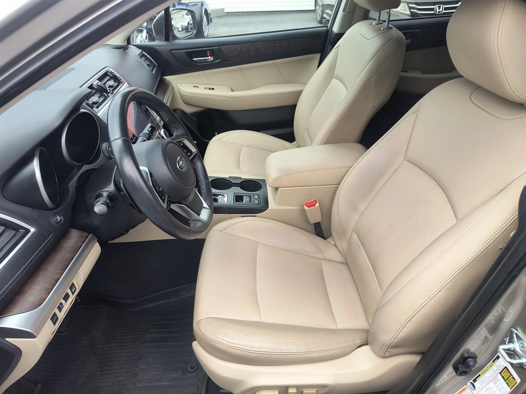 Used 2018 Subaru Outback 2.5i Limited AWD/4WD image 15