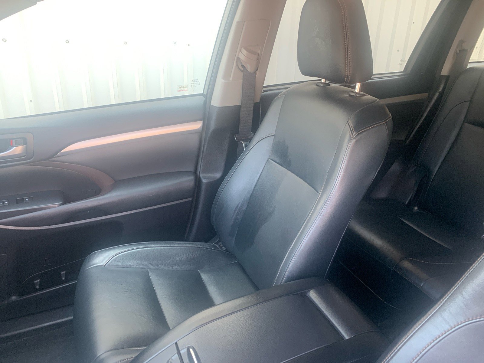 Used 2017 Toyota Highlander XLE image 10