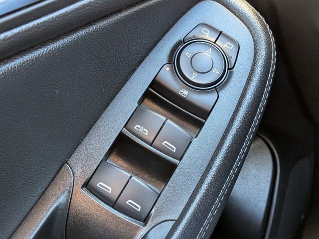 Used 2021 Buick Encore GX Select image 22