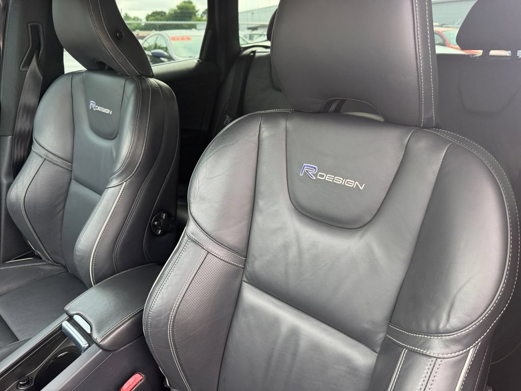 Used 2014 Volvo XC60 T6 R-Design AWD/4WD image 13