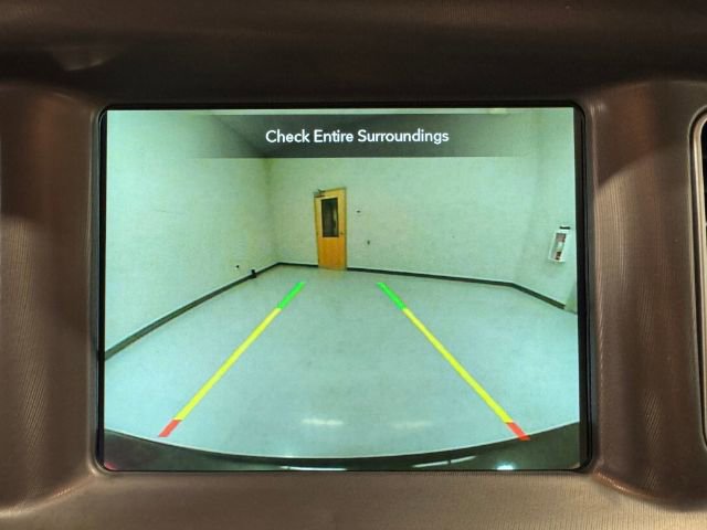 Used 2023 Dodge Charger SXT image 18