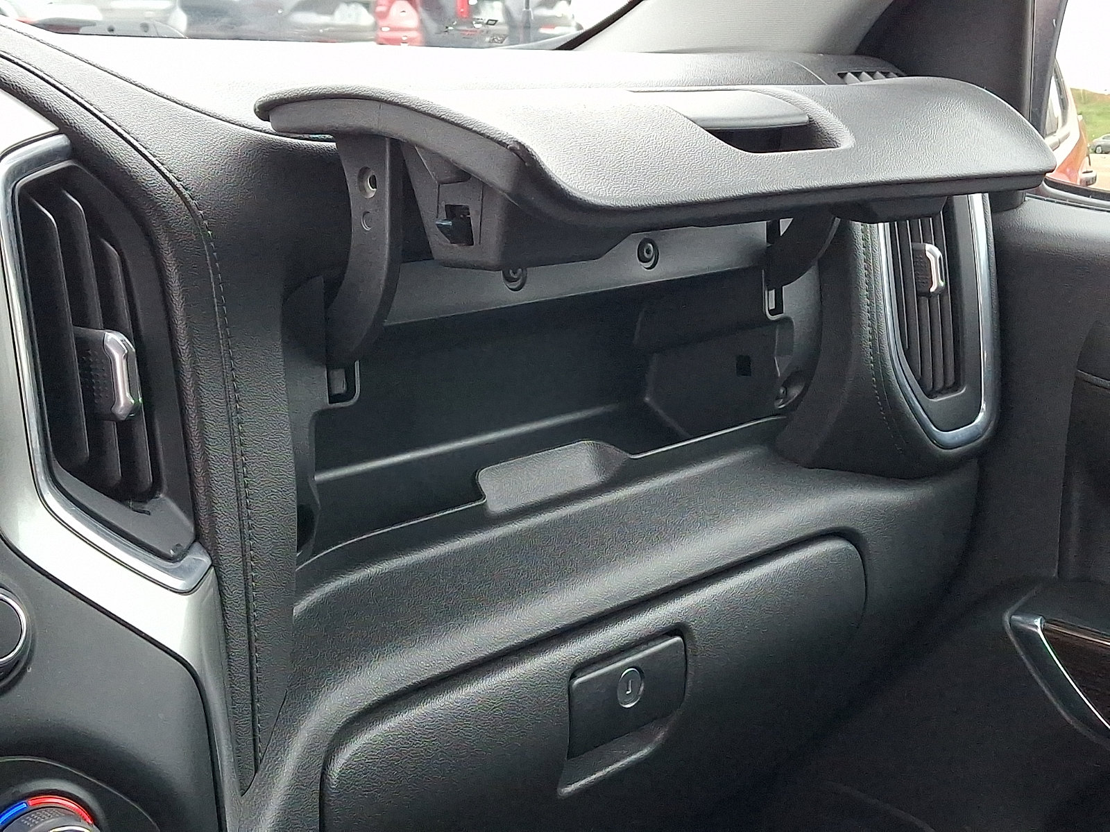 Used 2021 Chevrolet Silverado 1500 LT Trail Boss w/ Safety Package AWD/4WD image 22