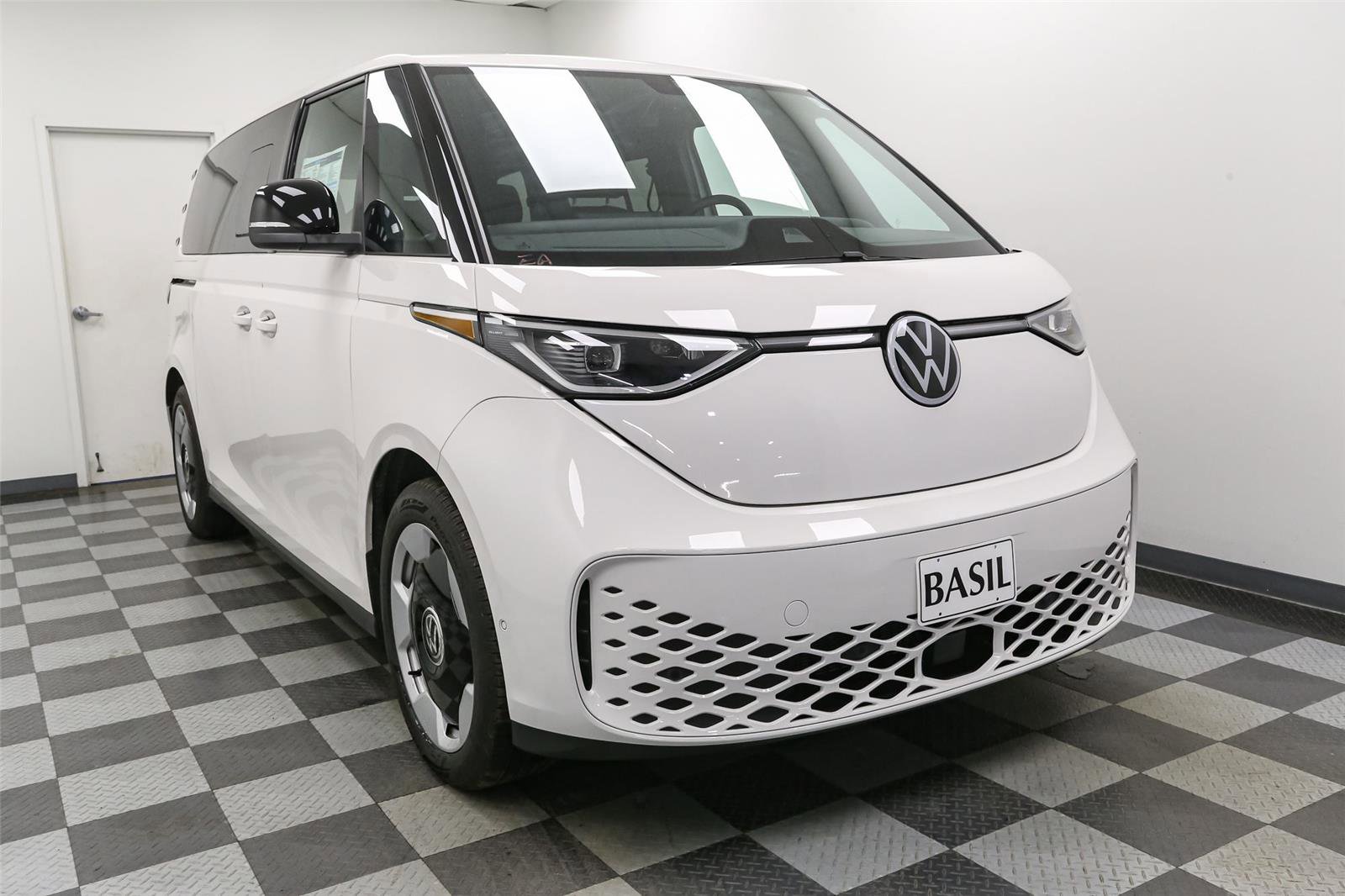 New 2025 Volkswagen ID. Buzz Pro S video 2