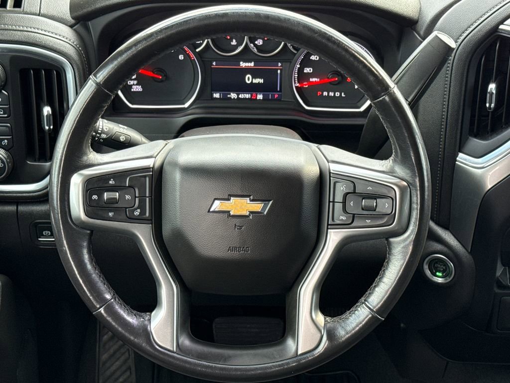 Used 2022 Chevrolet Silverado 1500 LT image 14