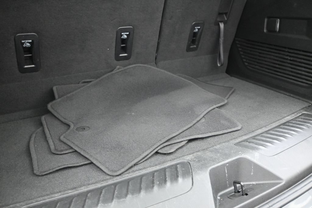 Used 2024 Chevrolet Tahoe LT RWD image 18