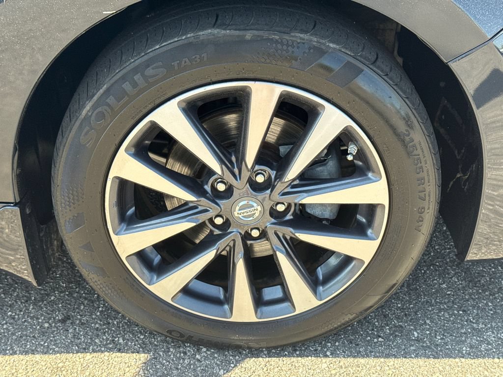 Used 2017 Nissan Altima 2.5 SV FWD image 14