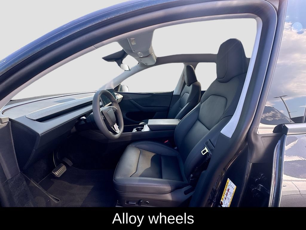 Used 2026 Tesla Model Y 2WD image 22