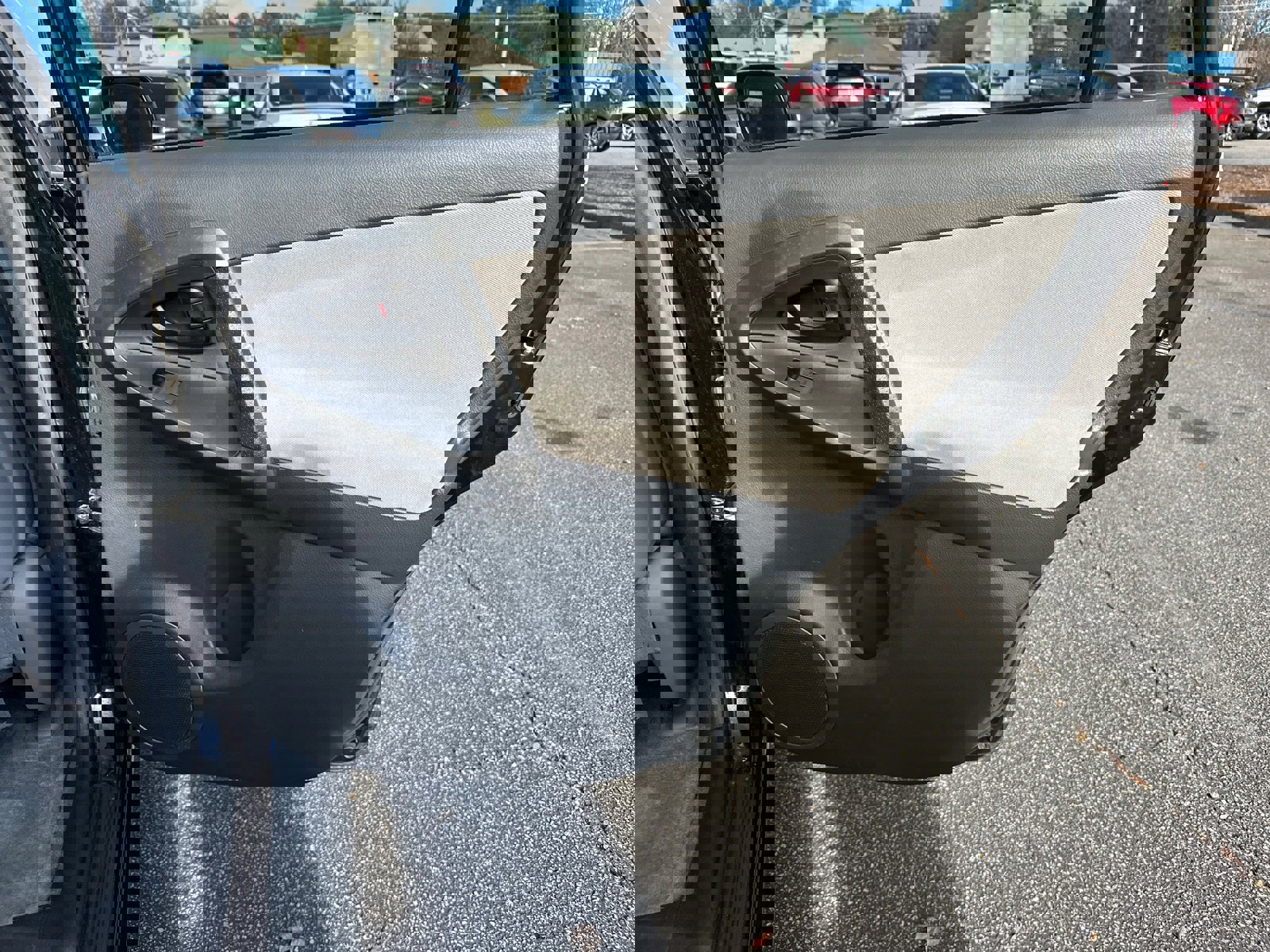 Used 2011 Toyota RAV4 2WD image 16